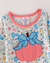 Load image into Gallery viewer, Halloween Baby Girls Ruffle Pumpkin Applique Floral Print Bow Romper