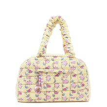 Load image into Gallery viewer, Quilted Scrunchies Floral Printed Medium Duffle Bag