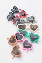 Load image into Gallery viewer, Kids Toddler Scallop Heart Sunglasses
